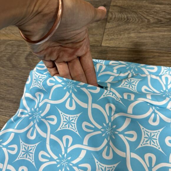 Lulu B L Skort Zippered Thigh Slit Two Zip Pockets Light Blue White UPF 50 - Picture 5 of 11